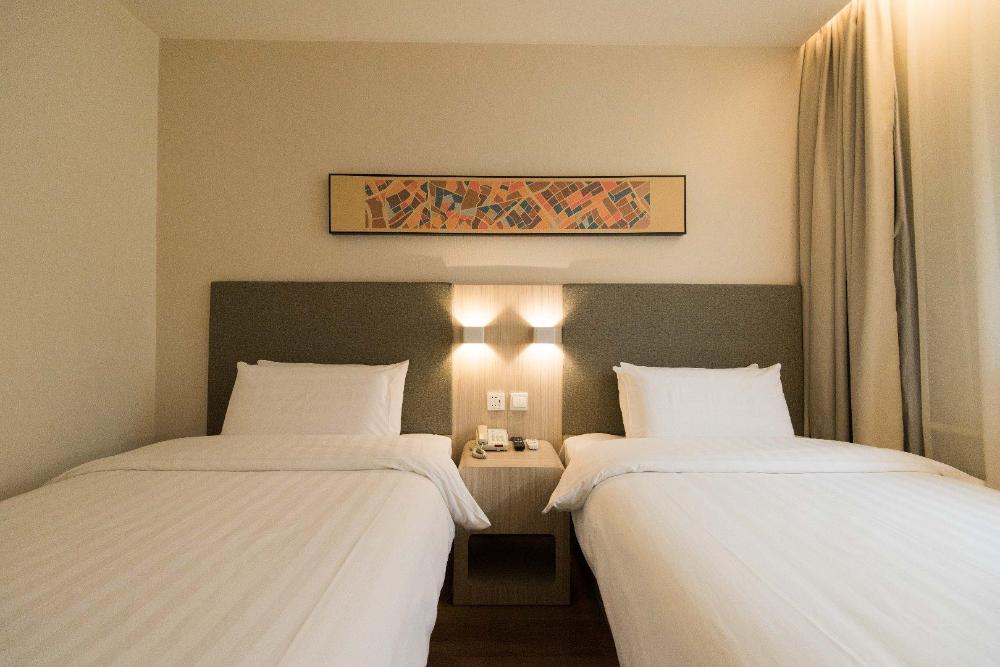 hanting hotel xining huangguang mojia street