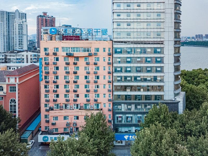 hanting hotel jiujiang xunyang road pedestrian str