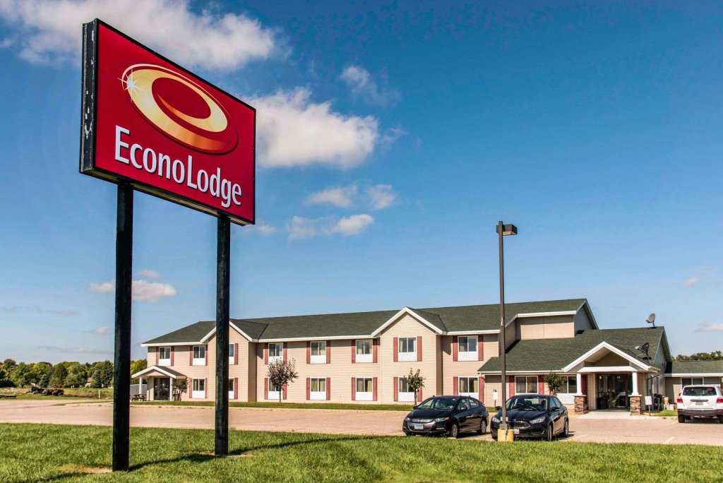 travelers lodge and suites