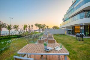 hua yang nian seaview hostel