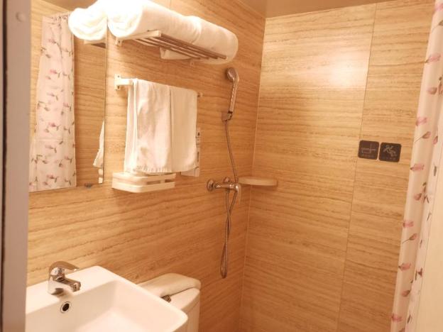 hi inn shanghai beiwaitan pingliang road
