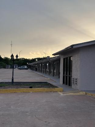 sunset inn and suites