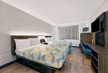 motel 6 cedar rapids ia airport