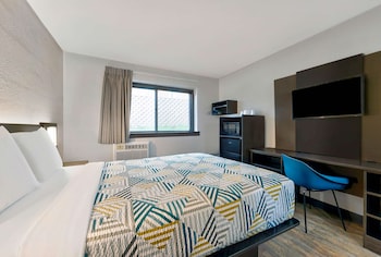motel 6 cedar rapids ia airport