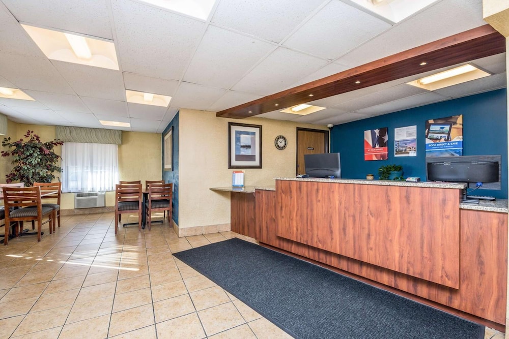 motel 6 cedar rapids ia airport