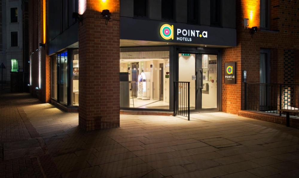 point a hotel london canary wharf