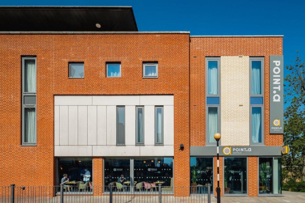 point a hotel london canary wharf