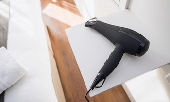 point a hotel london canary wharf