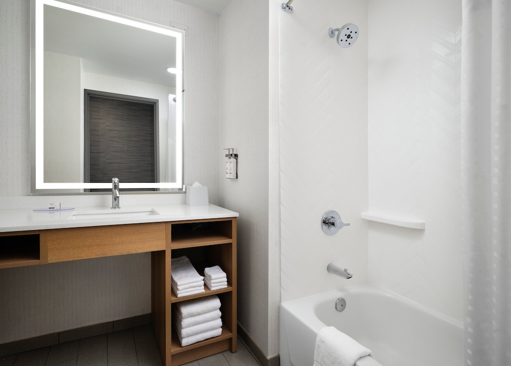 holiday inn cincinnati liberty way by ihg
