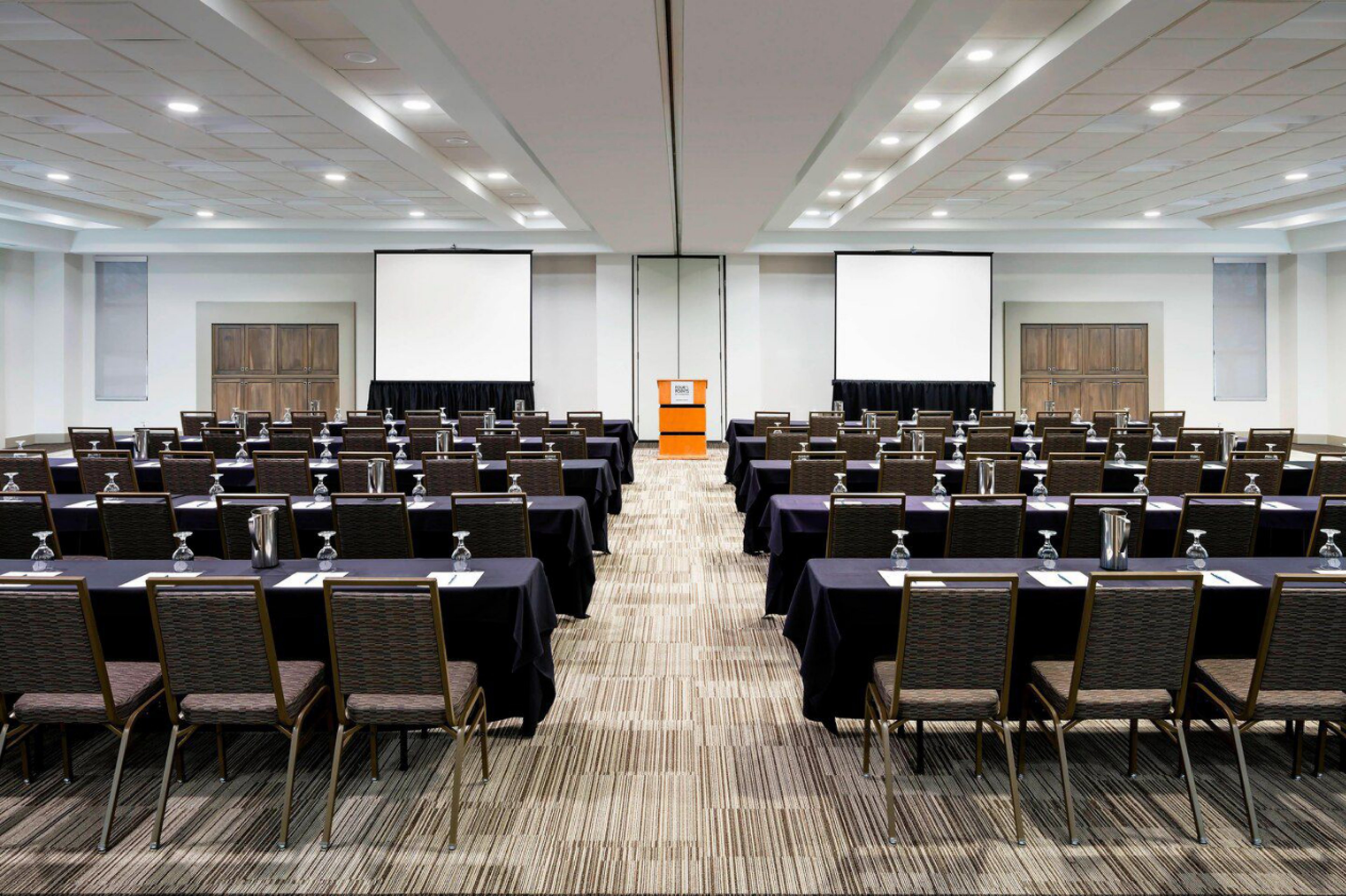 holiday inn cincinnati liberty way by ihg