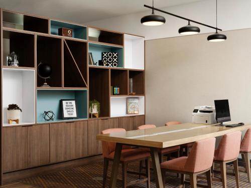 holiday inn cincinnati liberty way by ihg