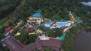 bukit merah laketown resort
