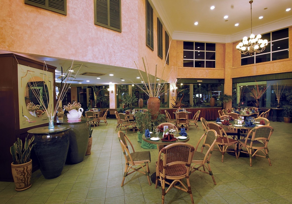 bukit merah laketown resort