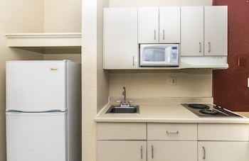 countryside suites kansas city independence i 70e sports complex hotel