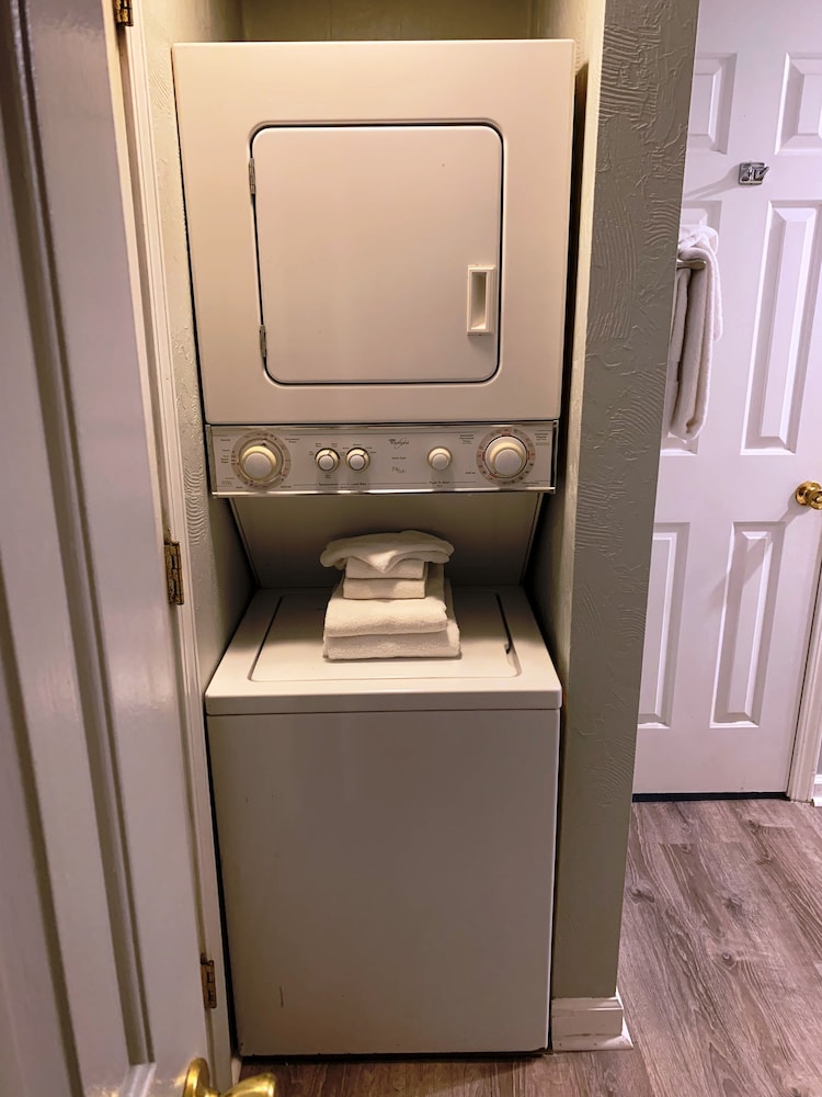 seawatch inn at the landing