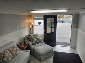 seawatch inn at the landing