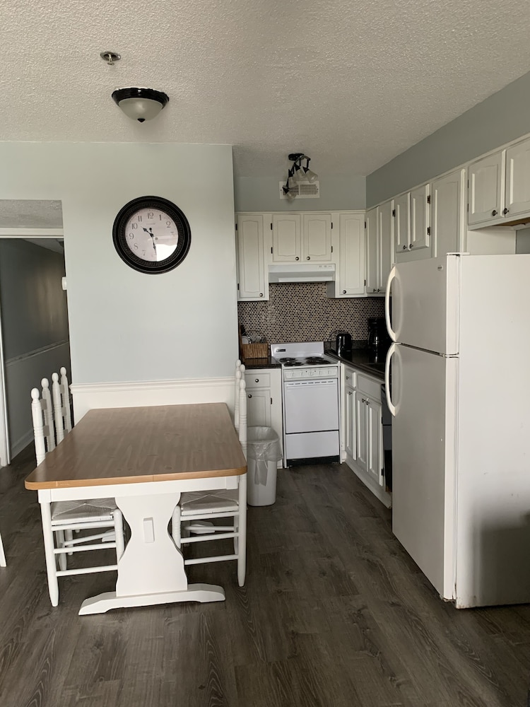 seawatch inn at the landing