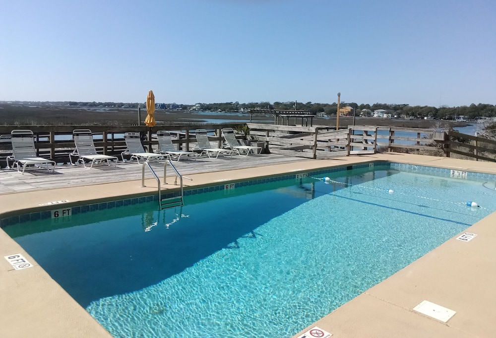 seawatch inn at the landing