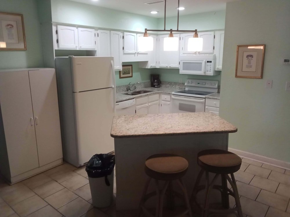 seawatch inn at the landing