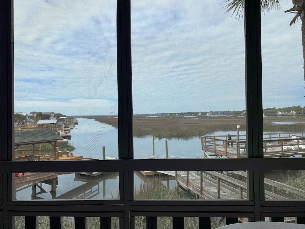 seawatch inn at the landing