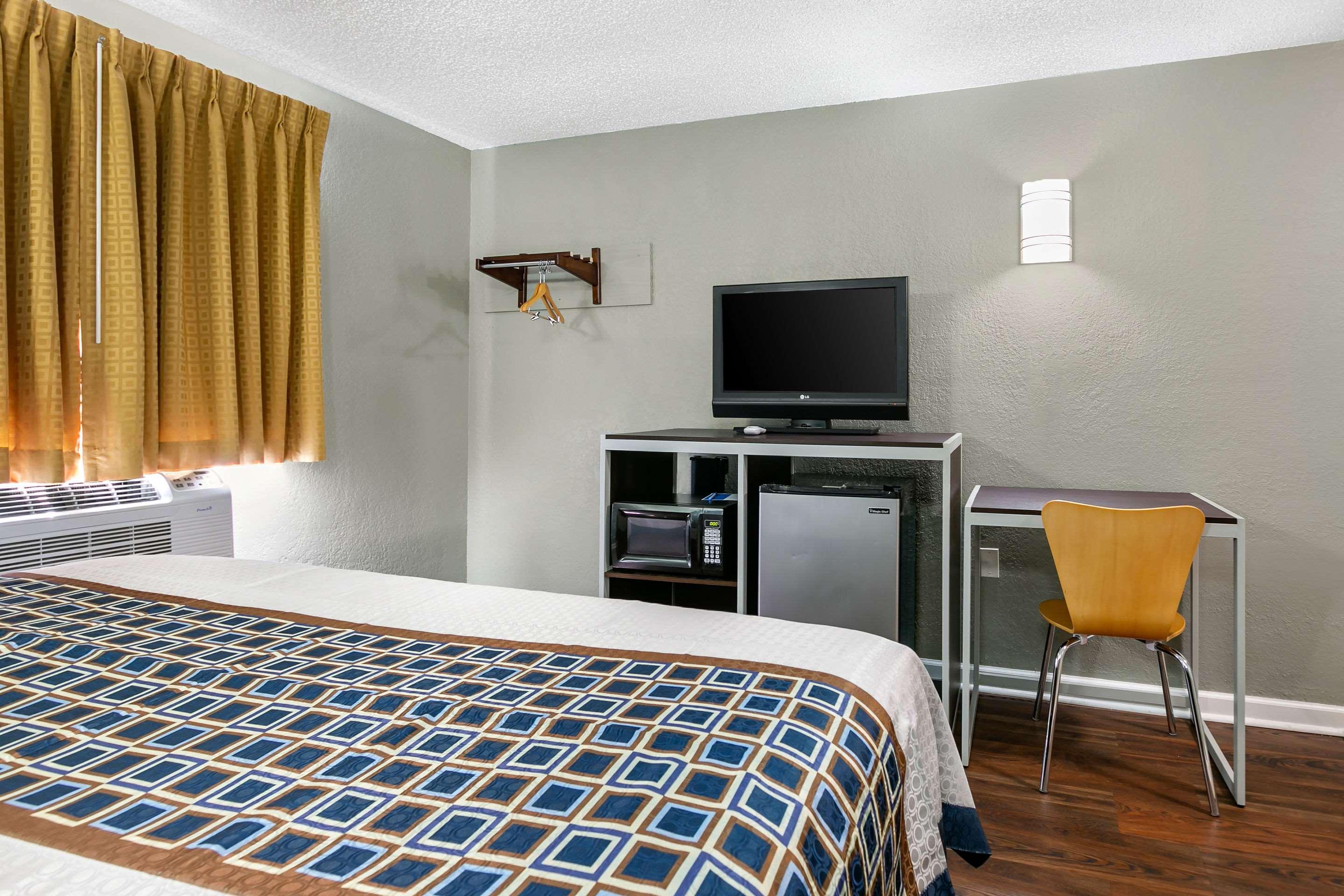 rodeway inn in bristol