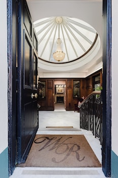 winchester royal hotel