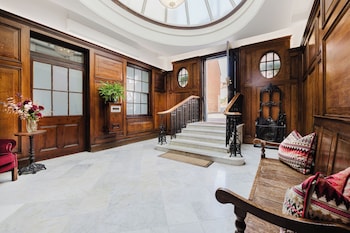 winchester royal hotel