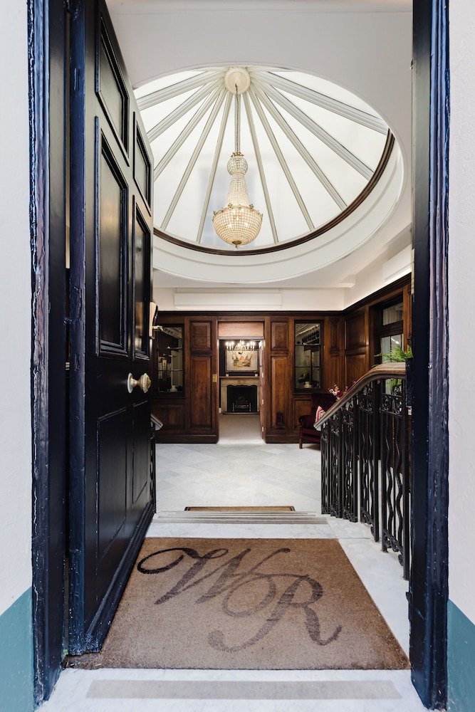 winchester royal hotel