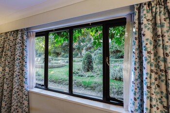 winchester royal hotel