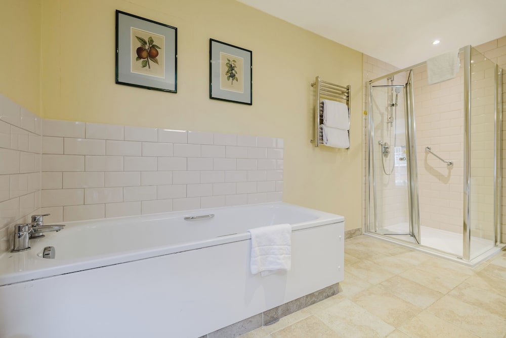 winchester royal hotel