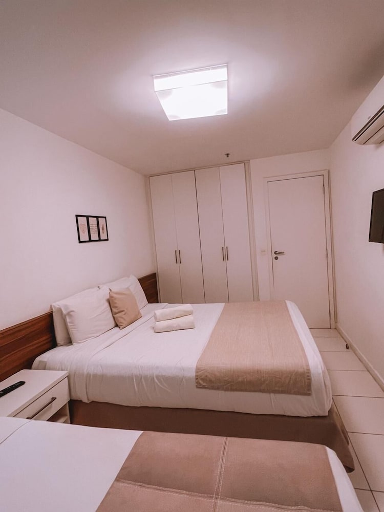 flat mandai