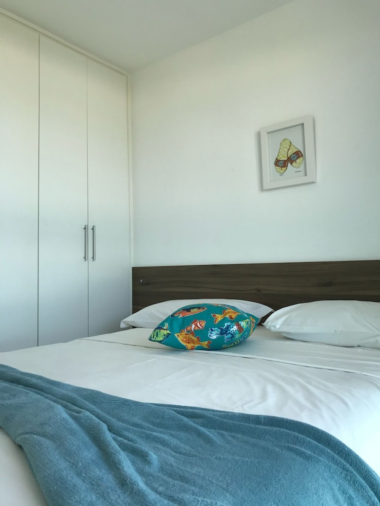 flat mandai