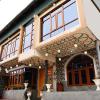Hotel O King Rooma Group Of Hotels,Srinagar>>Durgjan,3 star