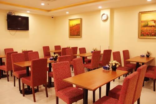 ji hotel dalian railway station