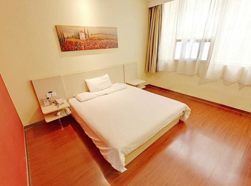 ji hotel dalian railway station