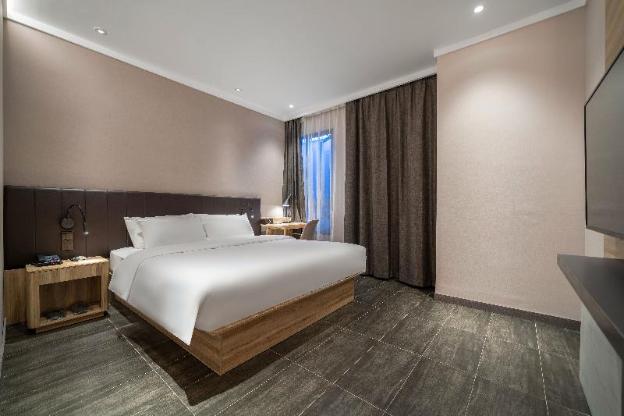 hanting premium hotel youjia xiamen airport taiwan street