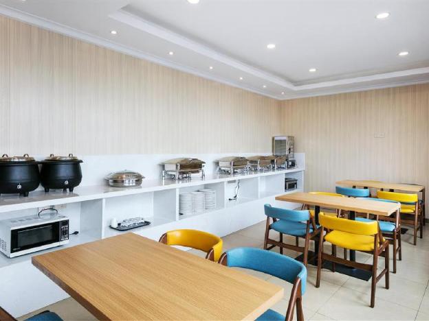 hanting youjia hotel hangzhou linping yintaicheng metro station