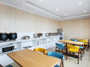 hanting youjia hotel hangzhou linping yintaicheng metro station
