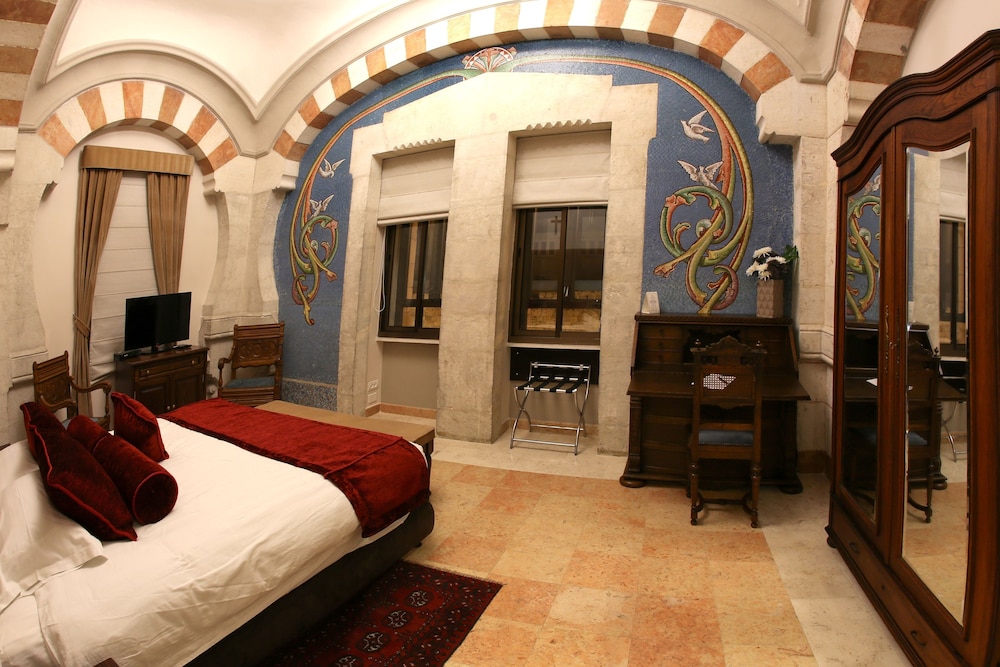 notre dame of jerusalem center