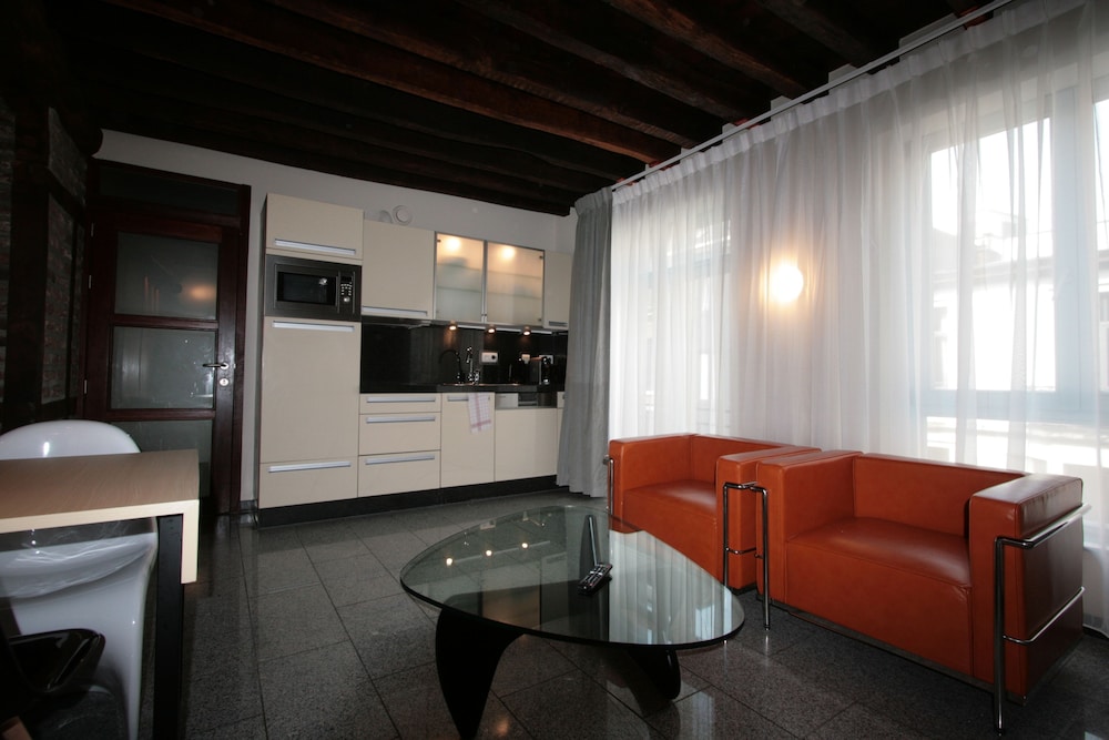 amosa liege city centre apart regence 10