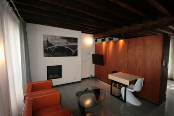 amosa liege city centre apart regence 10