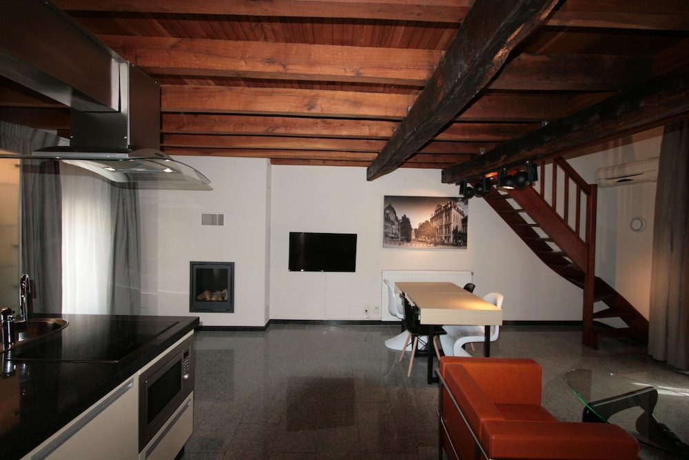 amosa liege city centre apart regence 10