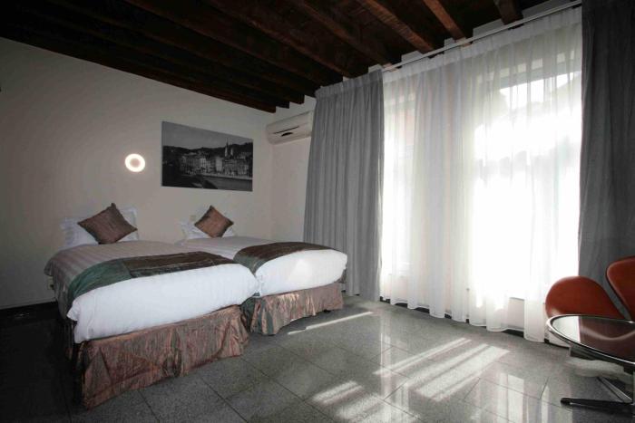 amosa liege city centre apart regence 10