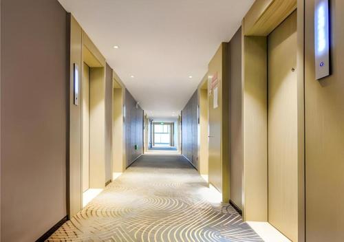echarm hotel guiyang north high speed railway station