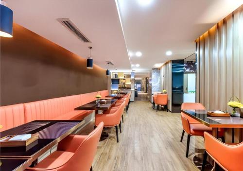 echarm hotel guiyang north high speed railway station