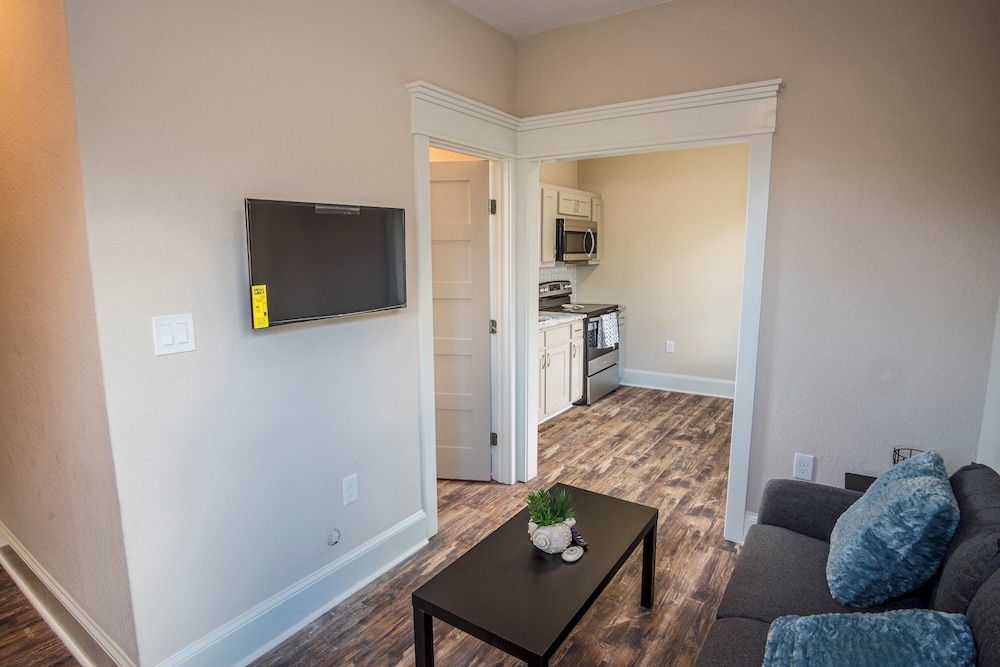 brand new large impressive house near downtown