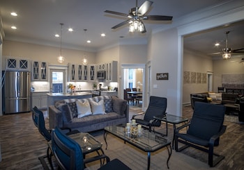 brand new large impressive house near downtown
