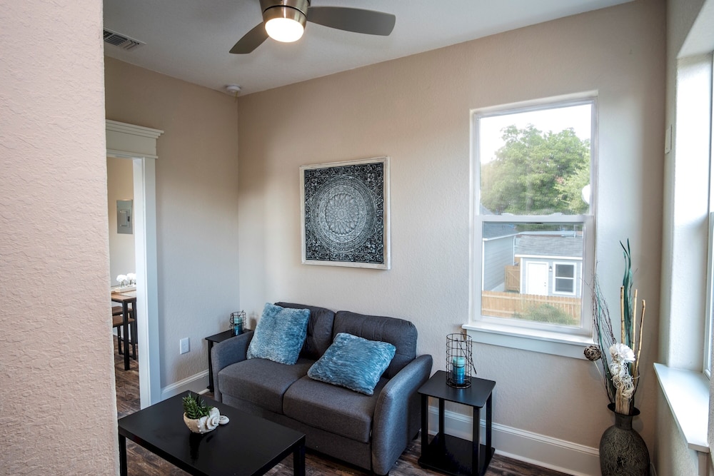 brand new large impressive house near downtown