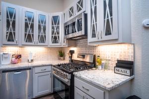 brand new large impressive house near downtown