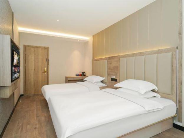 qingzhuyuexiang hotel shanghai nanjing road pedestrian street